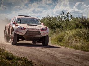 Los vehículos que participan en el Rally Dakar gastan una media de 25 litros por cada 100 kilómetros recorridos