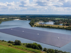 BayWa r.e. construye una de las mayores plantas fotovoltaicas flotantes en Alemania