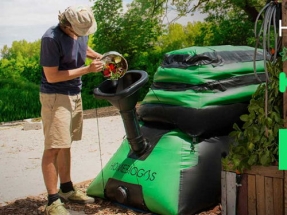 HomeBiogas2 Converts Food Waste Into Gas