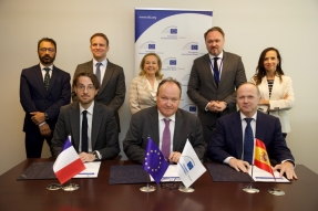 El BEI inyecta 1.600 millones para financiar la interconexión eléctrica entre España y Francia por el golfo de Bizkaia
