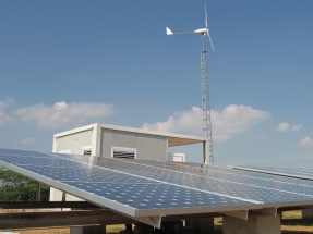 Bornay secunda el potencial de la energía eólica en Andalucía