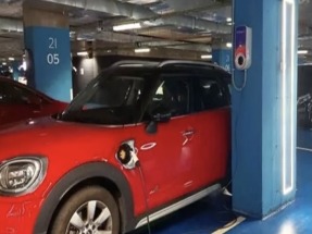 BBVA instala 289 cargadores de vehículo eléctrico para sus empleados
