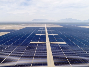 México inaugura el parque solar fotovoltaico más grande de toda América
