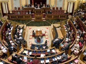 El Congreso decide hoy si recorta o no los beneficios "desorbitados" de las eléctricas