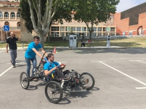 Los estudiantes de FP hacen carrera... eléctrica