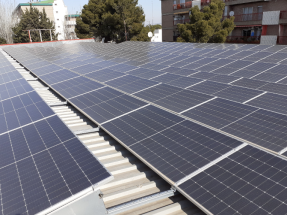 Cómo convertir una estación de servicio en una electrolinera sin ampliar la potencia contratada