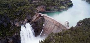 Las abundantes lluvias de esta primavera hunden el precio de la electricidad un 44% Las abundantes lluvias de esta primavera hunden el precio de la electricidad un 44%