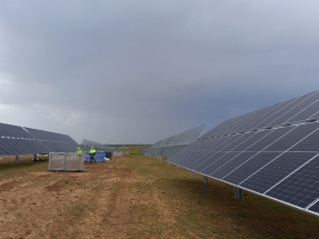 Endesa pone en marcha 388 MW fotovoltaicos en Extremadura
