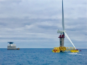 El primer aerogenerador marino de España ya está en las aguas de la Plataforma Oceánica de Canarias