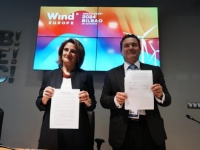 El Gobierno y el sector sellan un pacto para impulsar el desarrollo de la energía eólica en España