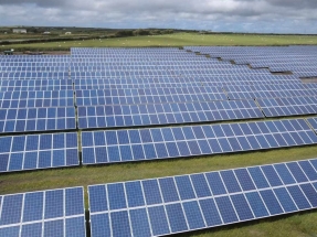 Ence vende cinco activos fotovoltaicos a Naturgy por 62 millones