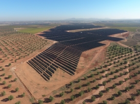 FRV comienza a producir energía fotovoltaica en su parque extremeño de Solana de los Barros