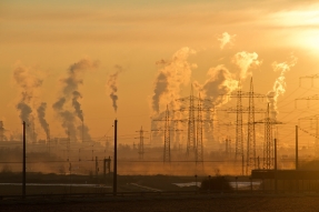 Los principales bancos españoles continúan omitiendo información sobre su impacto ambiental