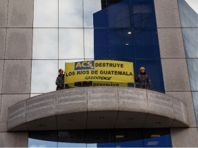 Greenpeace le cierra el grifo a Florentino