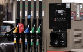 Las petroleras ganarán 28.000 millones extra a costa de los conductores europeos, según T&E