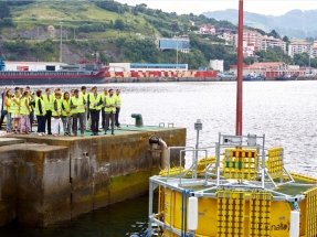 Euskadi bota el primer laboratorio flotante de Europa para ensayos de dispositivos de aprovechamiento de las energías marinas