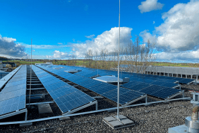 Iberdrola instala su primer autoconsumo solar industrial en Alemania para AkzoNobel