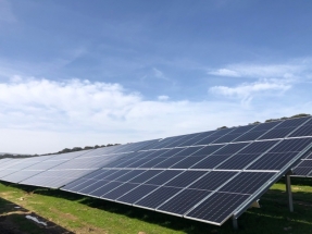 El primer complejo fotovoltaico con almacenamiento de energía solar está en Extremadura