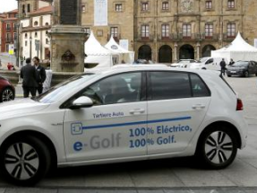 Solo el 0,18% de los coches que circulan por España son de emisiones cero