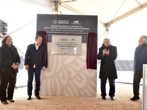 El presidente de México inaugura la primera fase de la macro planta solar de Sonora