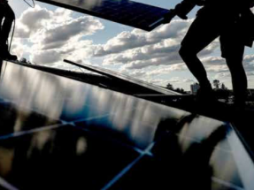  PP y Vox suspenden las licencias de obra para proyectos fotovoltaicos en Elche 