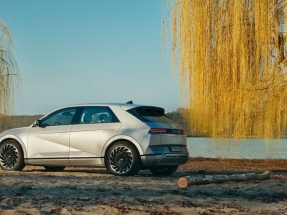 El primer modelo de la nueva gama eléctrica de Hyundai ofrece una autonomía de casi 700 kilómetros