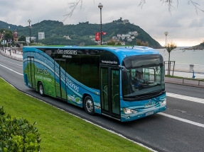 La UE coloca autobuses de gas en Barcelona, autobuses eléctricos en París