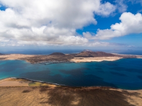 La isla canaria de La Graciosa pone rumbo al 100% sostenible