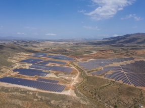 Aquila Capital inaugura en Almería su primera planta fotovoltaica en España