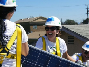 El empleo femenino fotovoltaico: 58% administrativas y 17% altos cargos