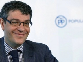 "A aquellos consumidores vulnerables severos que estén siendo atendidos por los servicios sociales"