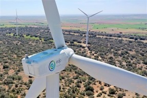 EDP renueva su programa de becas para fomentar el empleo joven en el sector eólico