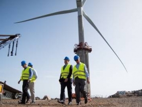 Canarias cimentará a 30 metros de profundidad el primer aerogenerador marino de España