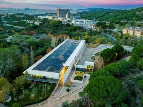 La instalación solar para autoconsumo del Tanatorio de Badalona ahorrará unos 60.000 euros de electricidad al año