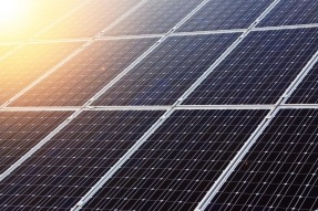 EiDF Solar amortiza pagarés por 7,5 millones y sigue trabajando para presentar sus cuentas "lo antes posible"