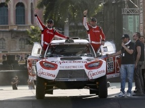 El 100% EcoPowered de Acciona, primer todoterreno 100% eléctrico del mundo en acabar el rally Dakar