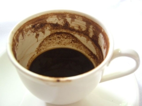 "Alimentan" con restos de café a las microalgas para producir biodiésel de bajas emisiones