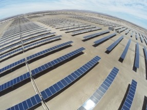 Solarpack consigue 104 millones de dólares para financiar nueve parques solares