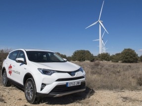 EDP Renováveis apuesta por los vehículos todoterreno híbridos de Toyota para acceder a sus parques eólicos