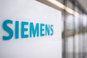 UGT y CCOO piden una reunión con Siemens Energy ante la "preocupación" por el impacto de su caída económica