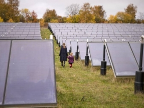 Santander lanza una plataforma para invertir en proyectos de energías renovables en España 