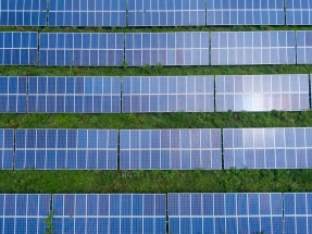 La asociación mundial de la industria solar rechaza que Bruselas etiquete como verdes la energía nuclear y el gas