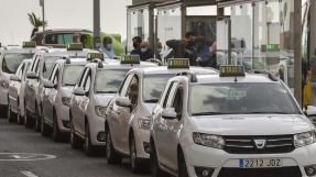 Canarias destina 15 millones en ayudas para impulsar la movilidad eléctrica en el sector del taxi