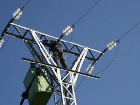 Casi el 93% de la financiación del bono social lo deben asumir las cinco grandes eléctricas