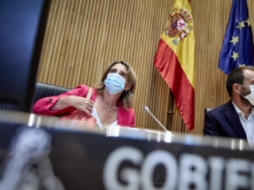 Ribera insiste en que "no podemos permitir que el precio del gas natural contamine el precio de la electricidad"