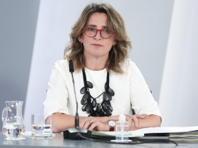 Ribera cree que Cataluña va "tarde" con las renovables y apoya el parque eólico marino en Girona