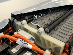 Toyota reciclará las baterías de híbridos y eléctricos para almacenar energía renovable