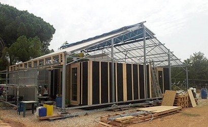 La casa invernadero ‘(e)co’ de la UPC busca micromecenazgo para transportar el prototipo a Madrid
