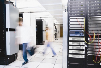 Schneider lanza un servicio de auditorías para mejorar la eficiencia energética de los centros de datos