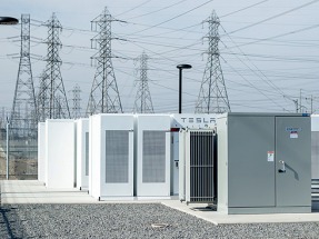 Tesla y Southern California Edison ponen en marcha el mayor proyecto de almacenamiento del mundo con baterias de ion-litio